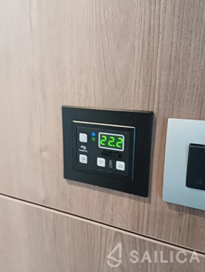 Bali 4.2 - Yacht Charter Sailica