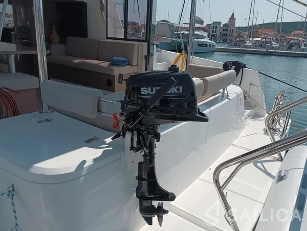 Bali 4.2 - Yacht Charter Sailica