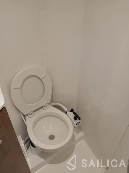 Bali 4.2 - Yacht Charter Sailica