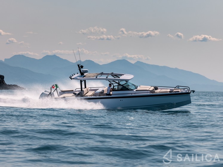 Axopar 37  Sun Top - Yacht Charter Sailica