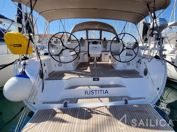 Bavaria 46 Cruiser - Yacht Charter Sailica