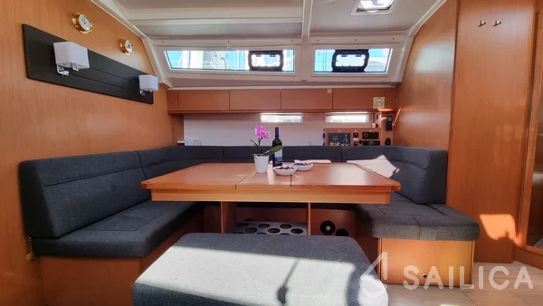 Bavaria 46 Cruiser - Yacht Charter Sailica