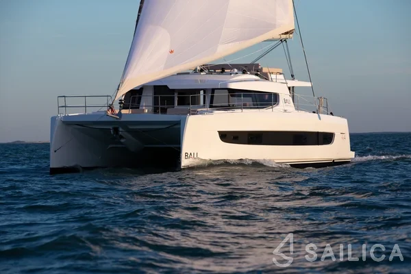 Bali 4.4 - Yacht Charter Sailica