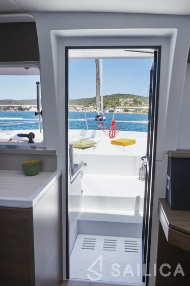 Bali 4.4 - Yacht Charter Sailica