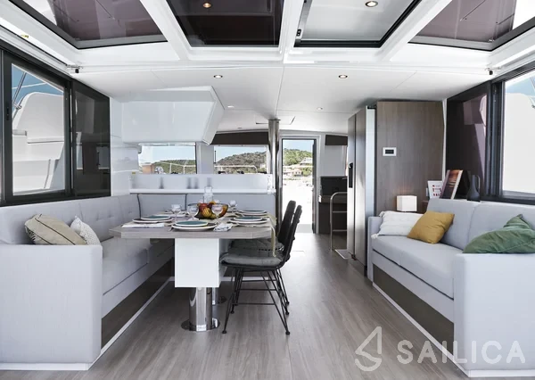 Bali 4.4 - Yacht Charter Sailica