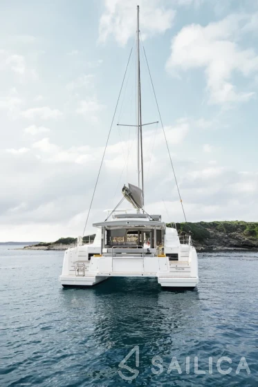 Bali 4.4 - Yacht Charter Sailica