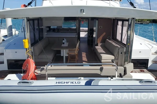 Bali 4.4 - Yacht Charter Sailica