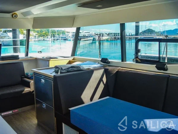 MY 37 - Yacht Charter Sailica