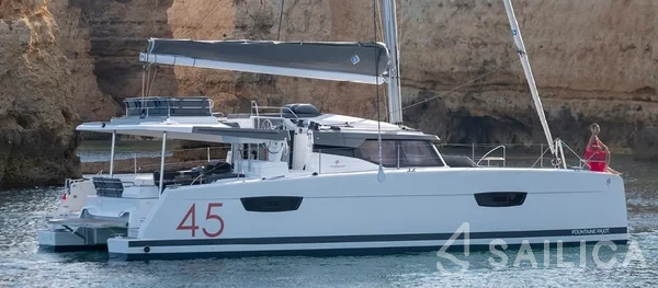 Elba 45 - Yacht Charter Sailica