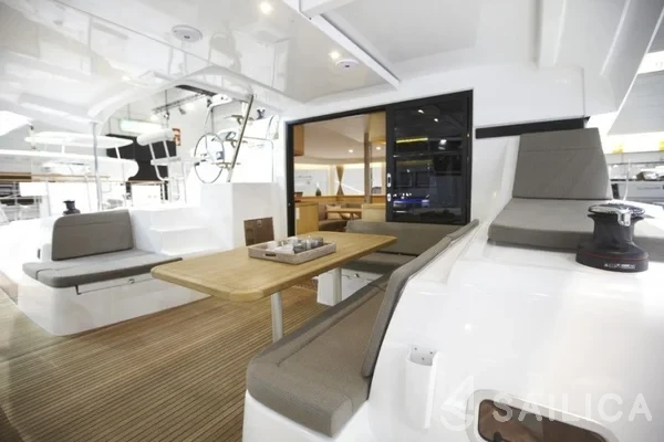 Lagoon 42 - Yacht Charter Sailica