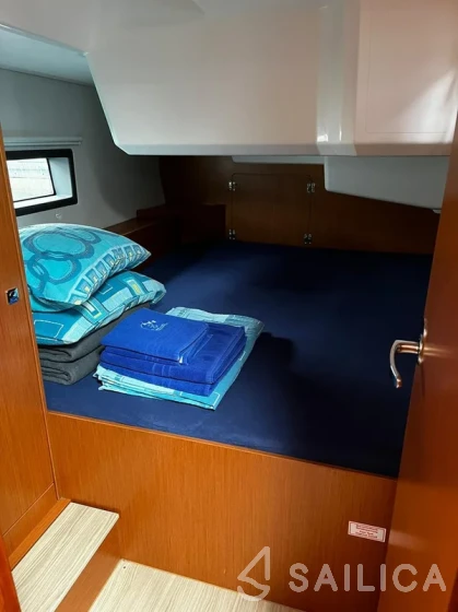 Bavaria C42 - Yacht Charter Sailica