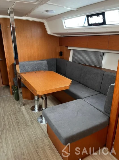Bavaria C42 - Yacht Charter Sailica