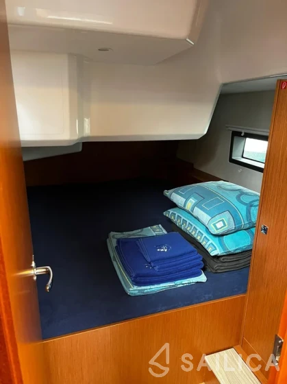 Bavaria C42 - Yacht Charter Sailica