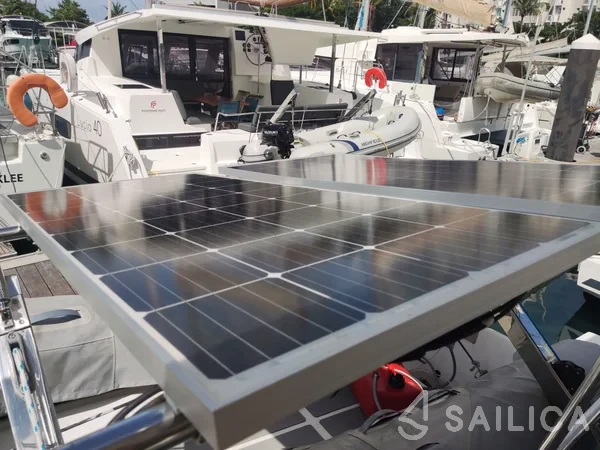 Astréa 42 - Yacht Charter Sailica