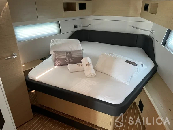 Hanse 460 - Yacht Charter Sailica