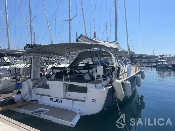 Hanse 460 - Yacht Charter Sailica