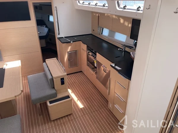 Hanse 460 - Yacht Charter Sailica
