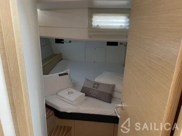 Hanse 460 - Yacht Charter Sailica