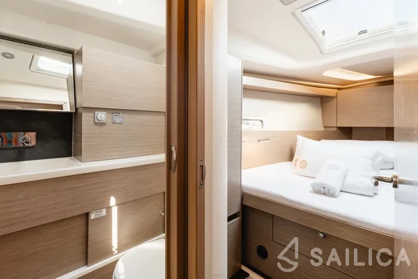 Hanse 458 - Yacht Charter Sailica