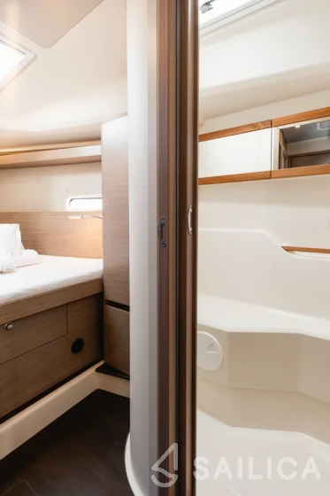 Hanse 458 - Yacht Charter Sailica