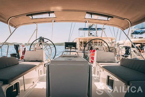 Jeanneau 54 - Yacht Charter Sailica