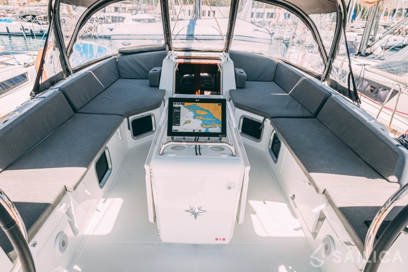 Jeanneau 54 - Yacht Charter Sailica