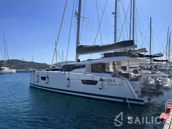 Tanna 47 - Yacht Charter Sailica