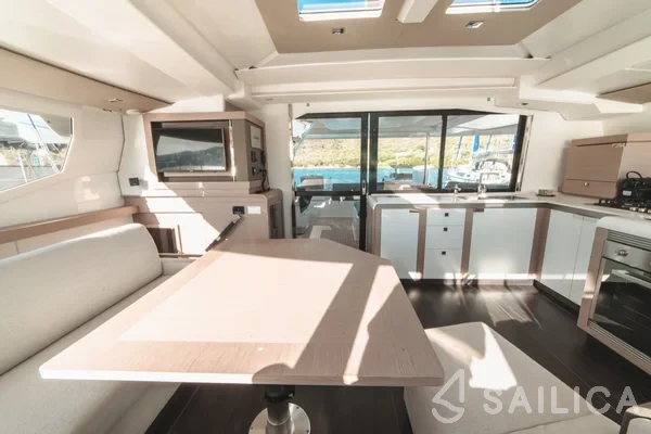 Tanna 47 - Yacht Charter Sailica