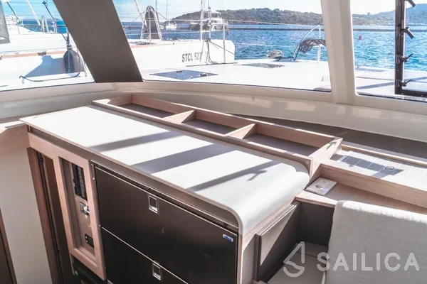Tanna 47 - Yacht Charter Sailica