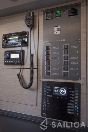 Hanse 460 - Yacht Charter Sailica
