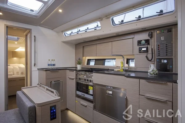 Hanse 460 - Yacht Charter Sailica
