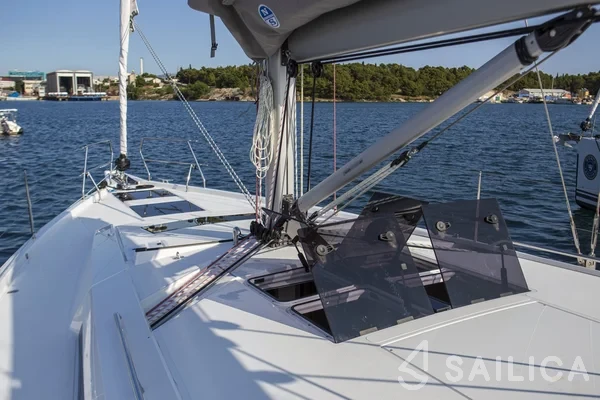 Hanse 460 - Yacht Charter Sailica