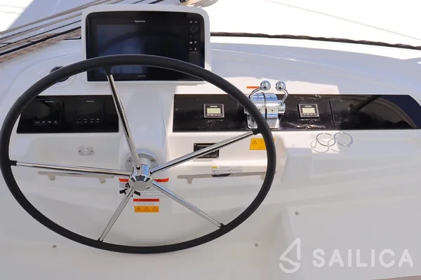 Lagoon 46  - Yacht Charter Sailica