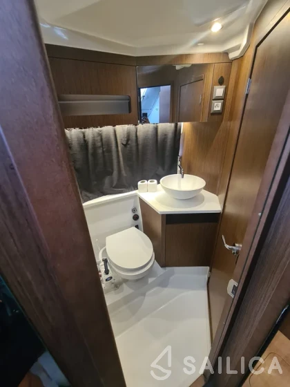 Antares 11 Fly OB - Yacht Charter Sailica