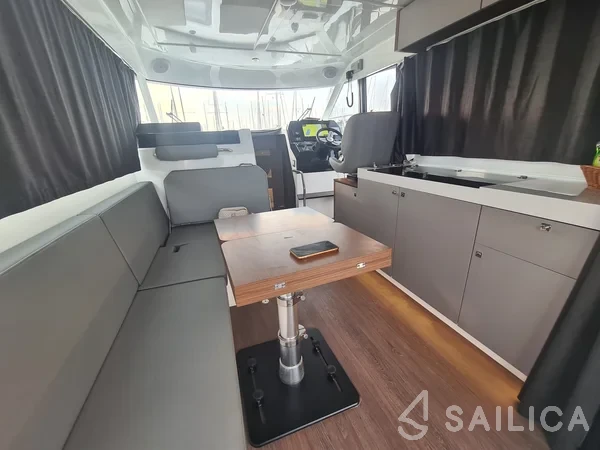 Antares 11 Fly OB - Yacht Charter Sailica