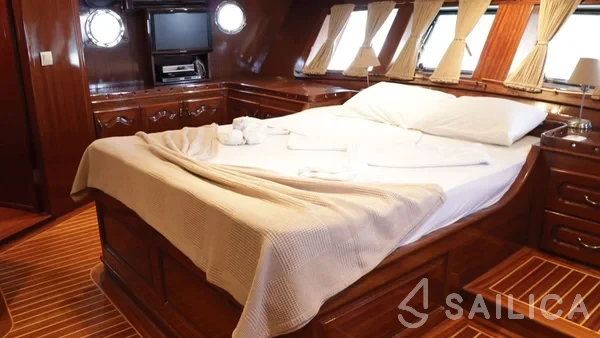 Gulet - Yacht Charter Sailica
