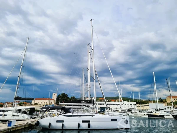 Elan 45 Impression - Yacht Charter Sailica