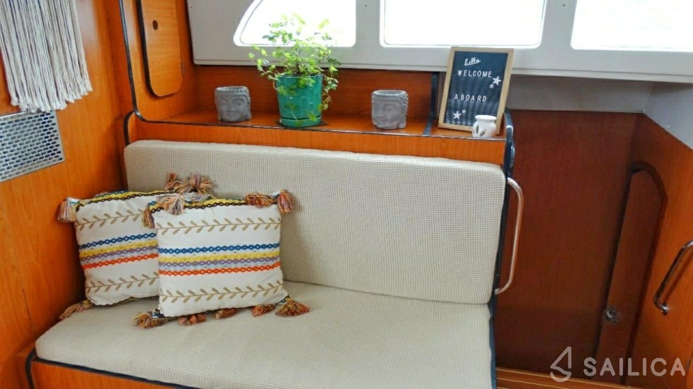 Lagoon 570 - Yacht Charter Sailica