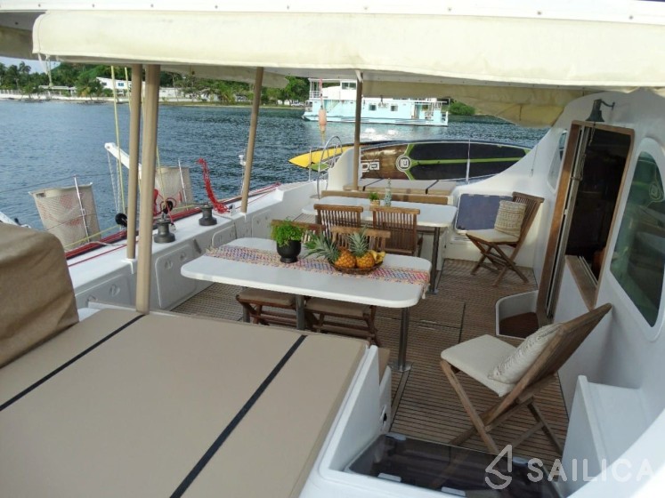 Lagoon 570 - Yacht Charter Sailica