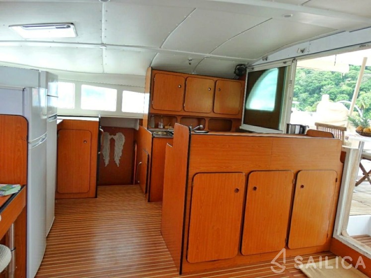Lagoon 570 - Yacht Charter Sailica