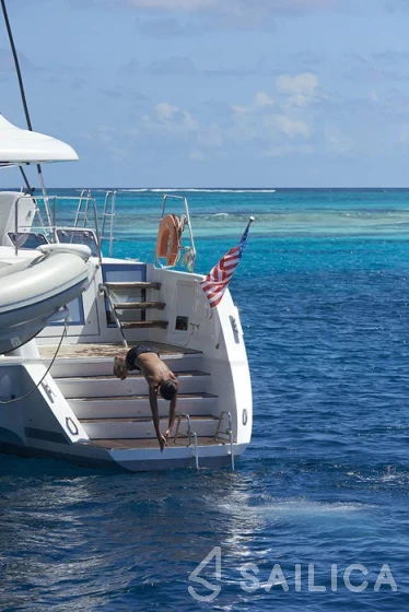 Lagoon 620 - Photo #43 Lagoon 620 - Yacht Charter Sailica