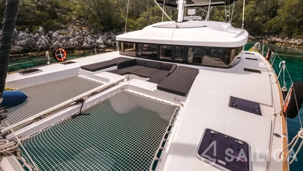 Lagoon 52F - Yacht Charter Sailica