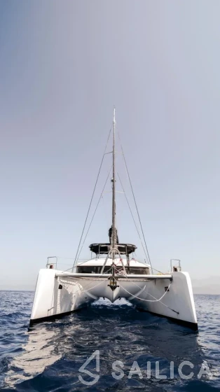 Lagoon 52F - Yacht Charter Sailica