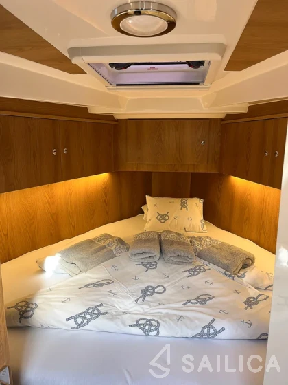 Nikhen Aquasun 34 - Yacht Charter Sailica