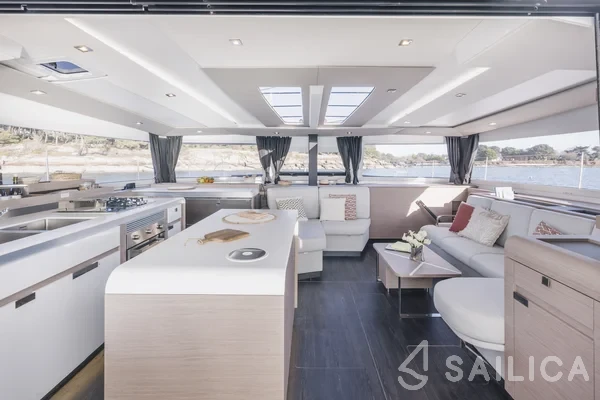 Aura 51 - Yacht Charter Sailica