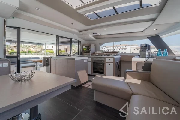 Aura 51 - Yacht Charter Sailica