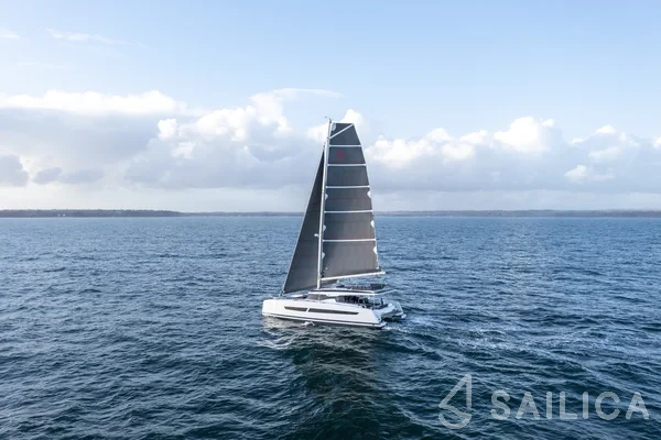 Aura 51 - Yacht Charter Sailica