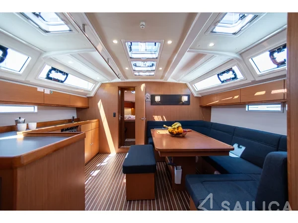 Bavaria 46 Cruiser - Yacht Charter Sailica