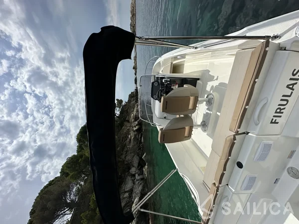Quicksilver Activ 675 Open - Yacht Charter Sailica
