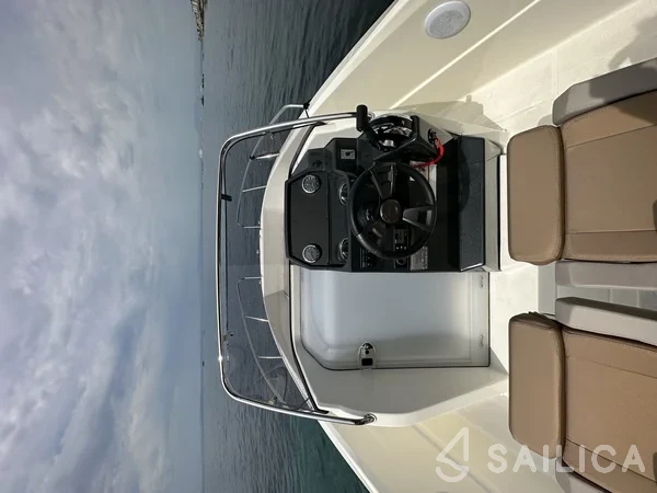 Quicksilver Activ 675 Open - Yacht Charter Sailica